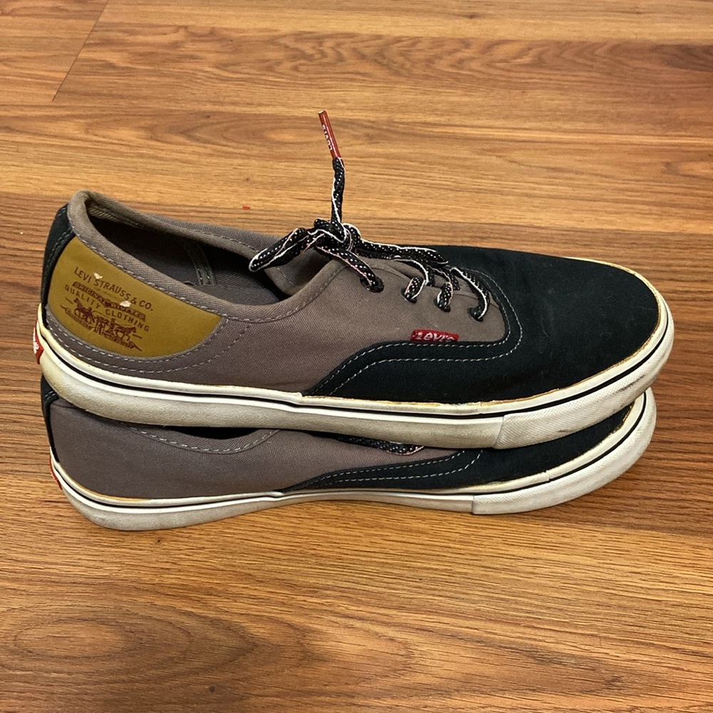 Levi’s Shoes - Picture 2 of 6